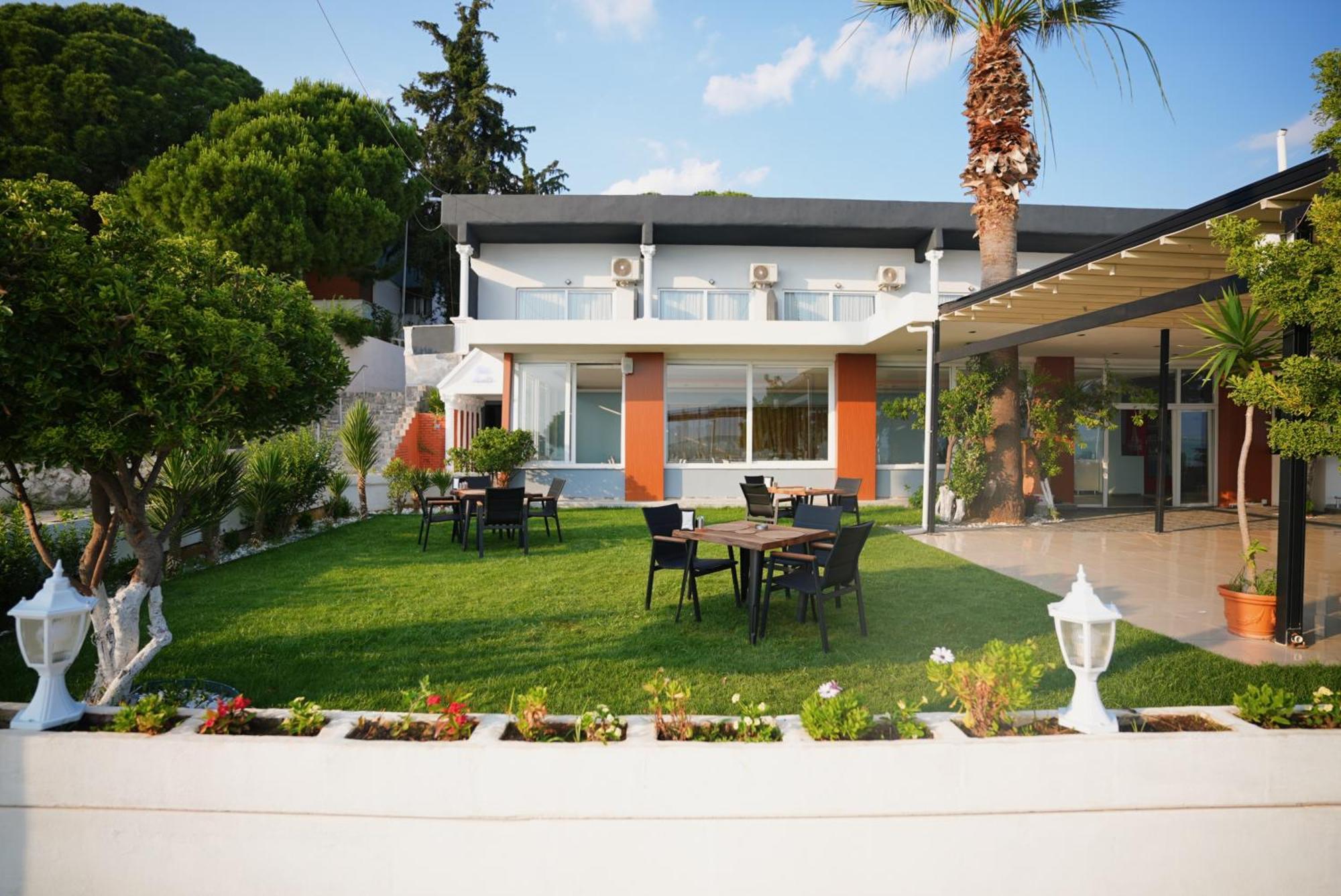 Villa Sevilla Kusadası Exterior foto